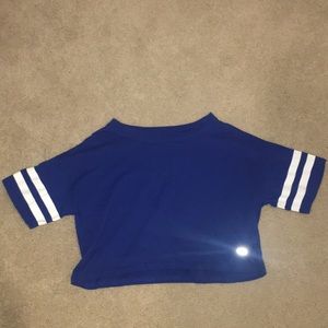 blue cropped t shirt